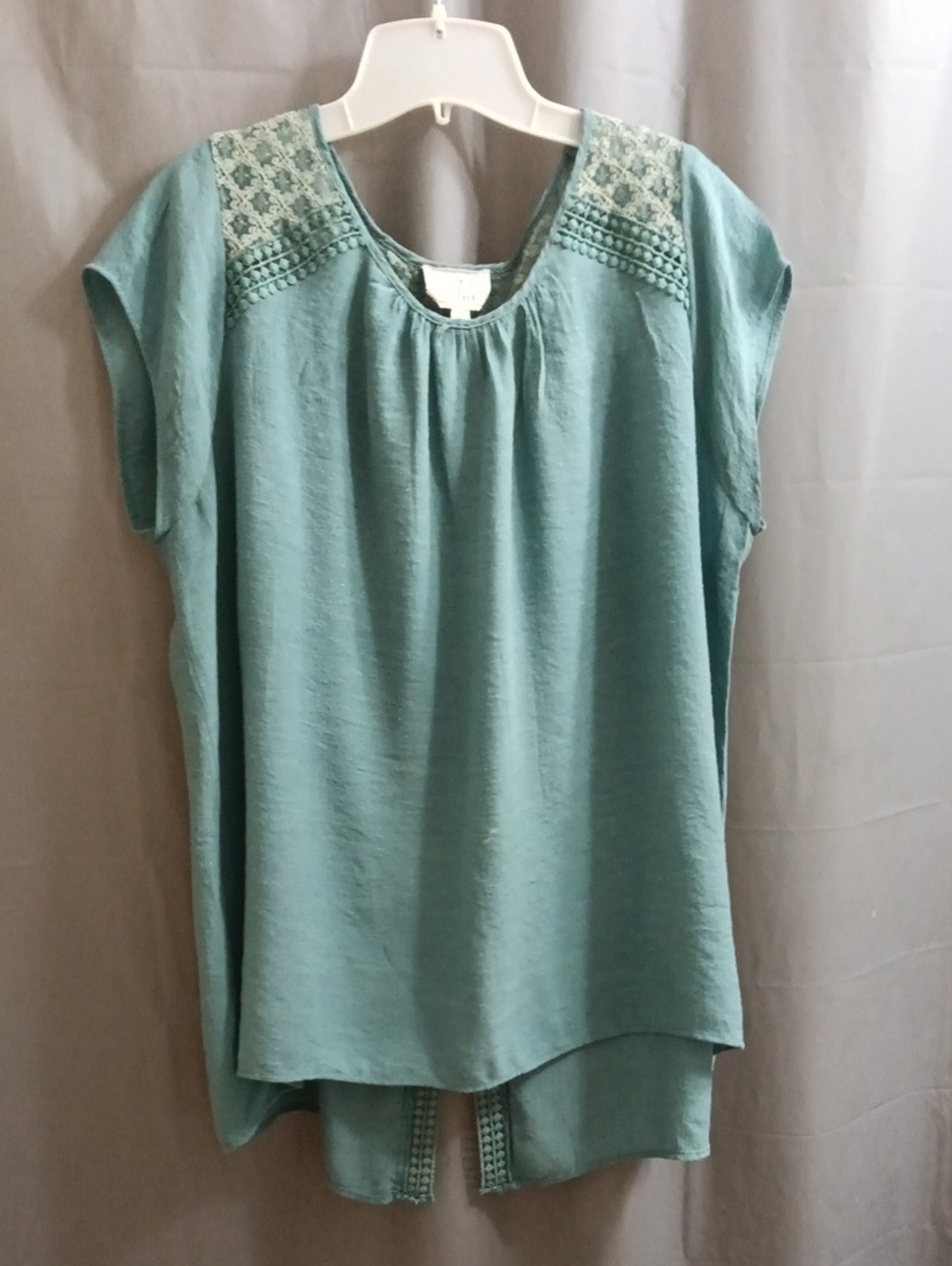 Flower & Feather Relaxed Cap Sleeve Blouse with Crochet Yoke - Seafoam